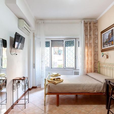 Vatican Rose Aparthotel Rome Exterior photo